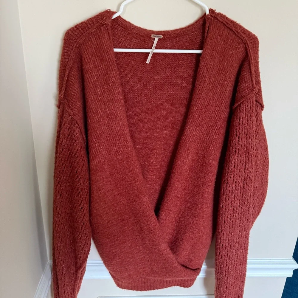 Free People Sz Small Red It’s a Wrap Crossover V-Neck Pullover Sweater Fuzzy - Picture 2 of 9